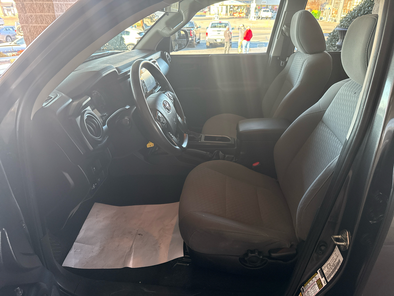 Toyota Tacoma 4WD TRD Off Road Double Cab 5' Bed V6 MT (Natl) 2020