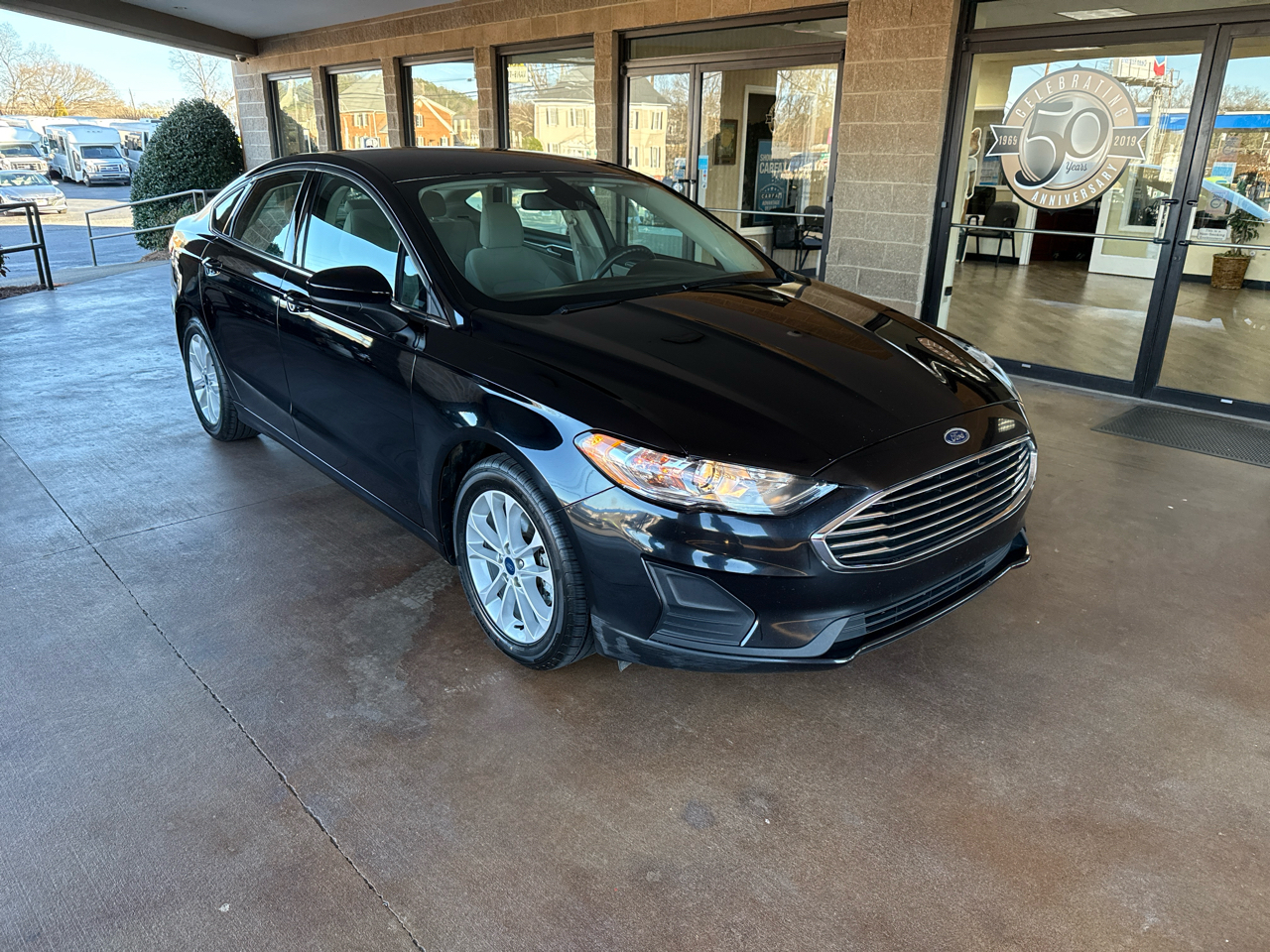 Ford Fusion SE FWD 2020