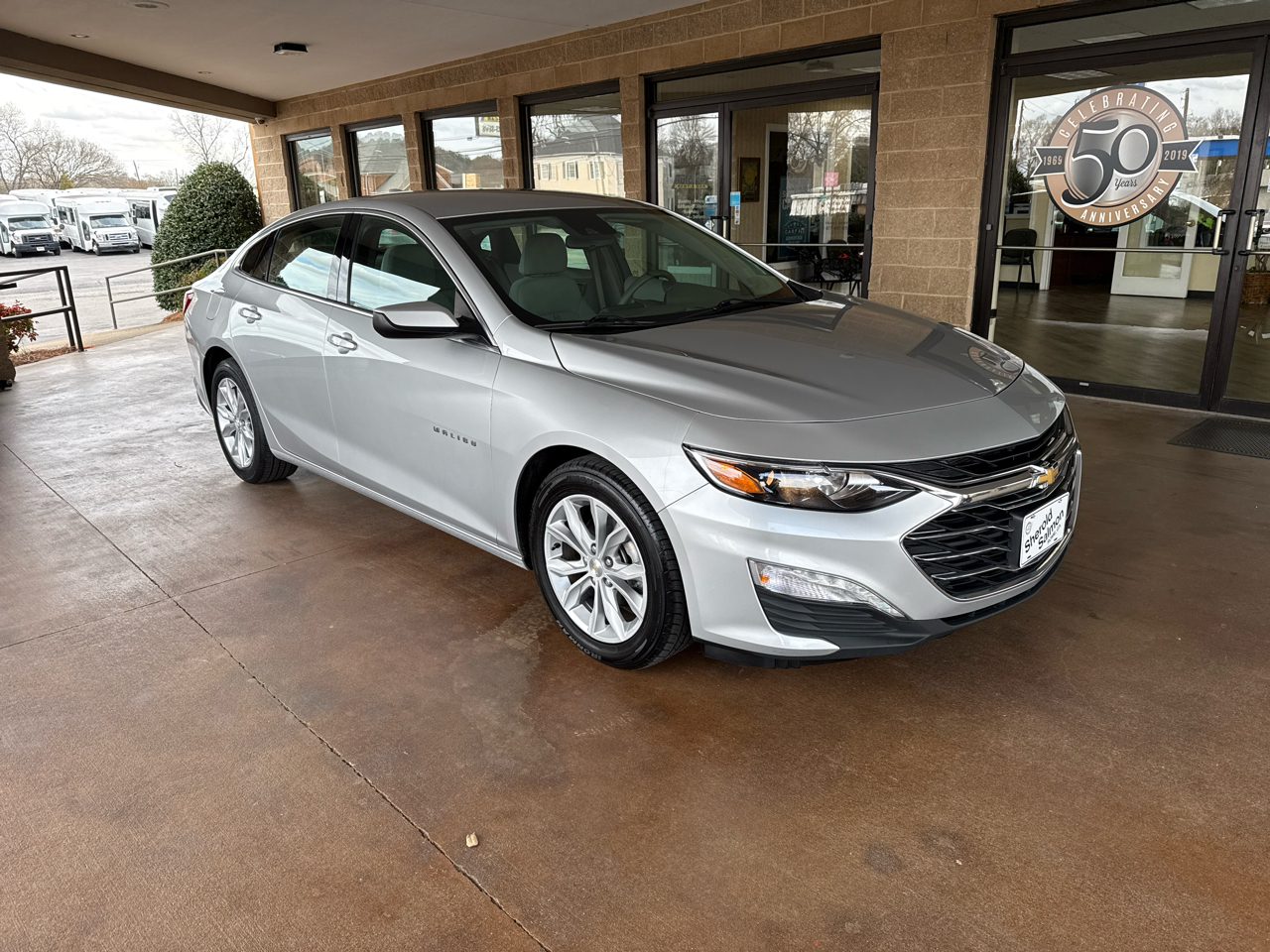 Chevrolet Malibu 4dr Sdn LT 2021