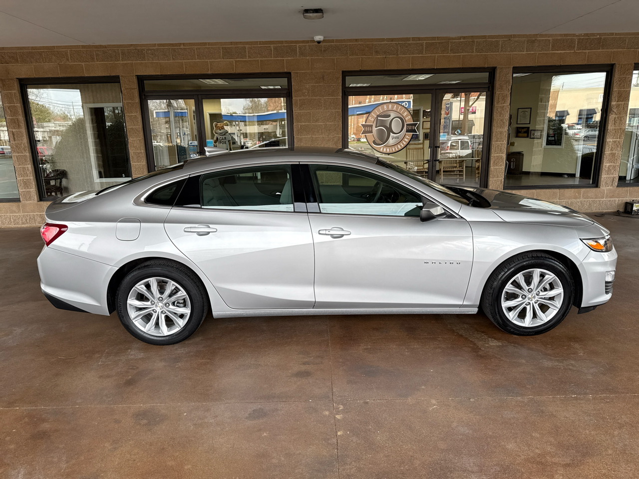 Chevrolet Malibu 4dr Sdn LT 2021