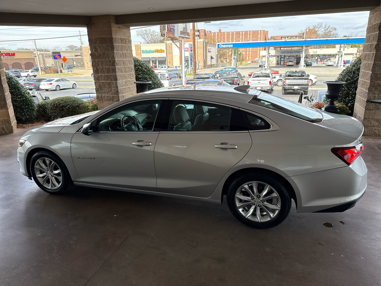 Chevrolet Malibu 4dr Sdn LT 2021