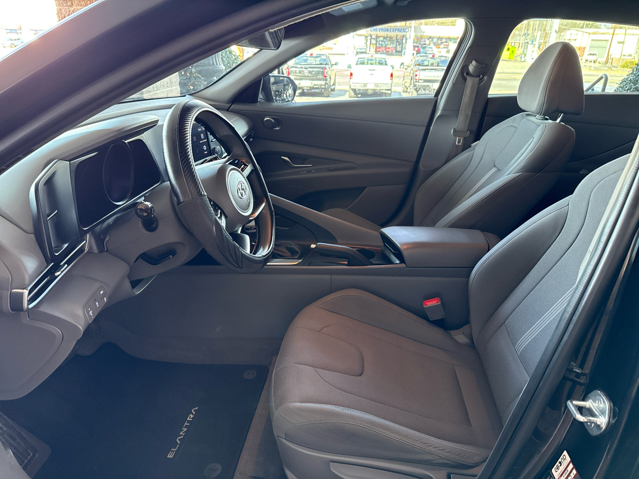 Hyundai Elantra SE IVT 2023