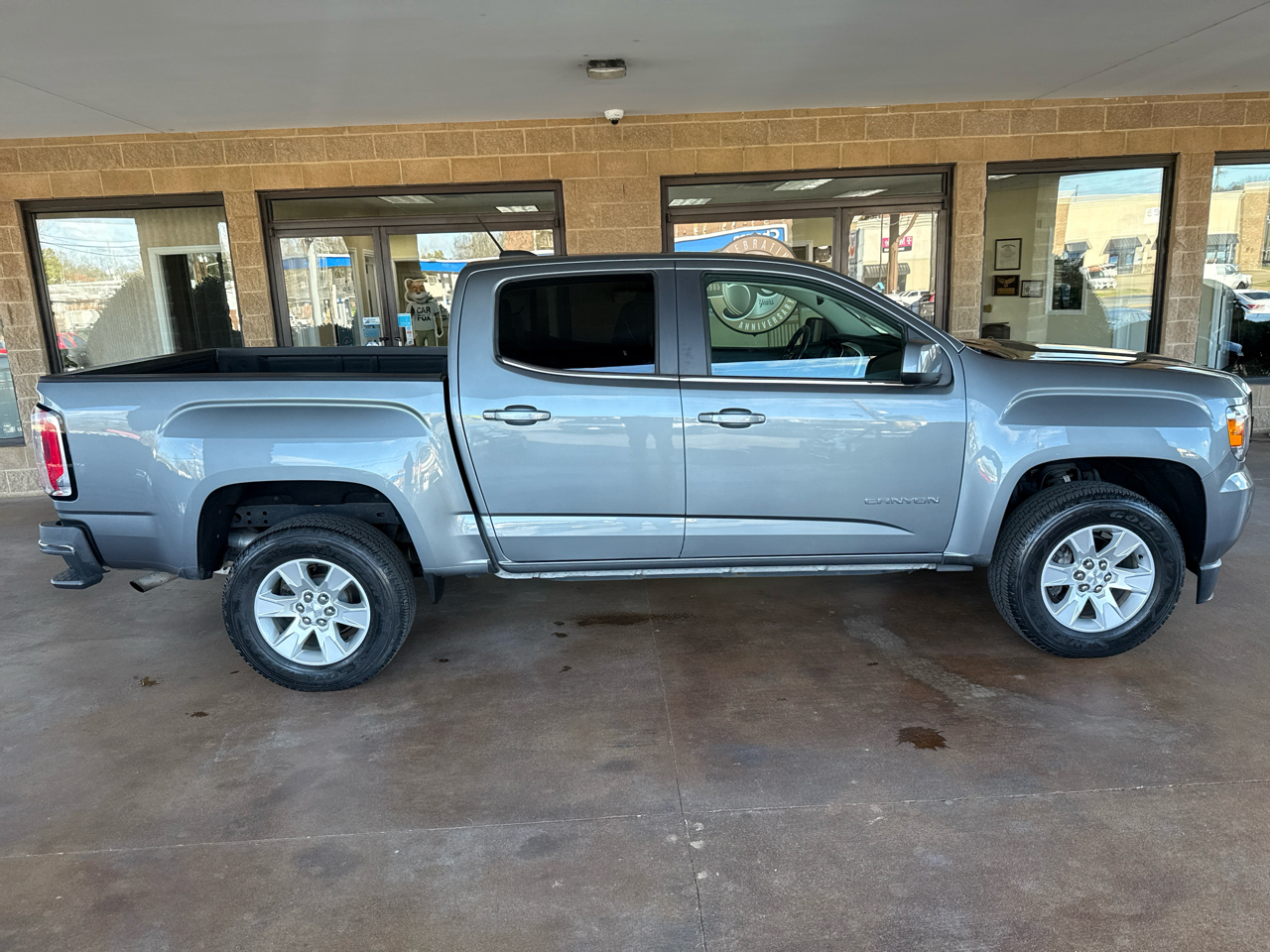 GMC Canyon 2WD Crew Cab 128.3" SLE 2018