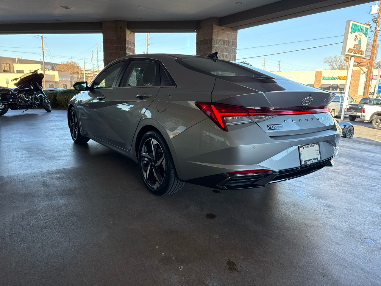 Hyundai Elantra Limited IVT SULEV *Ltd Avail* 2021