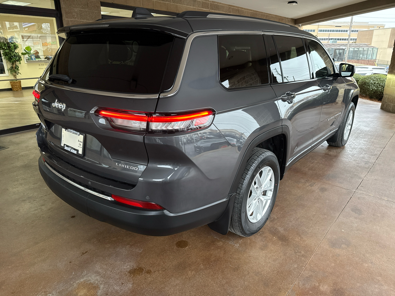 Jeep Grand Cherokee L Laredo 4x2 2022