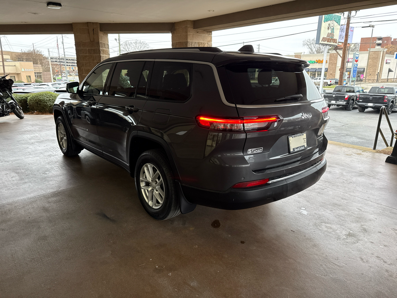 Jeep Grand Cherokee L Laredo 4x2 2022