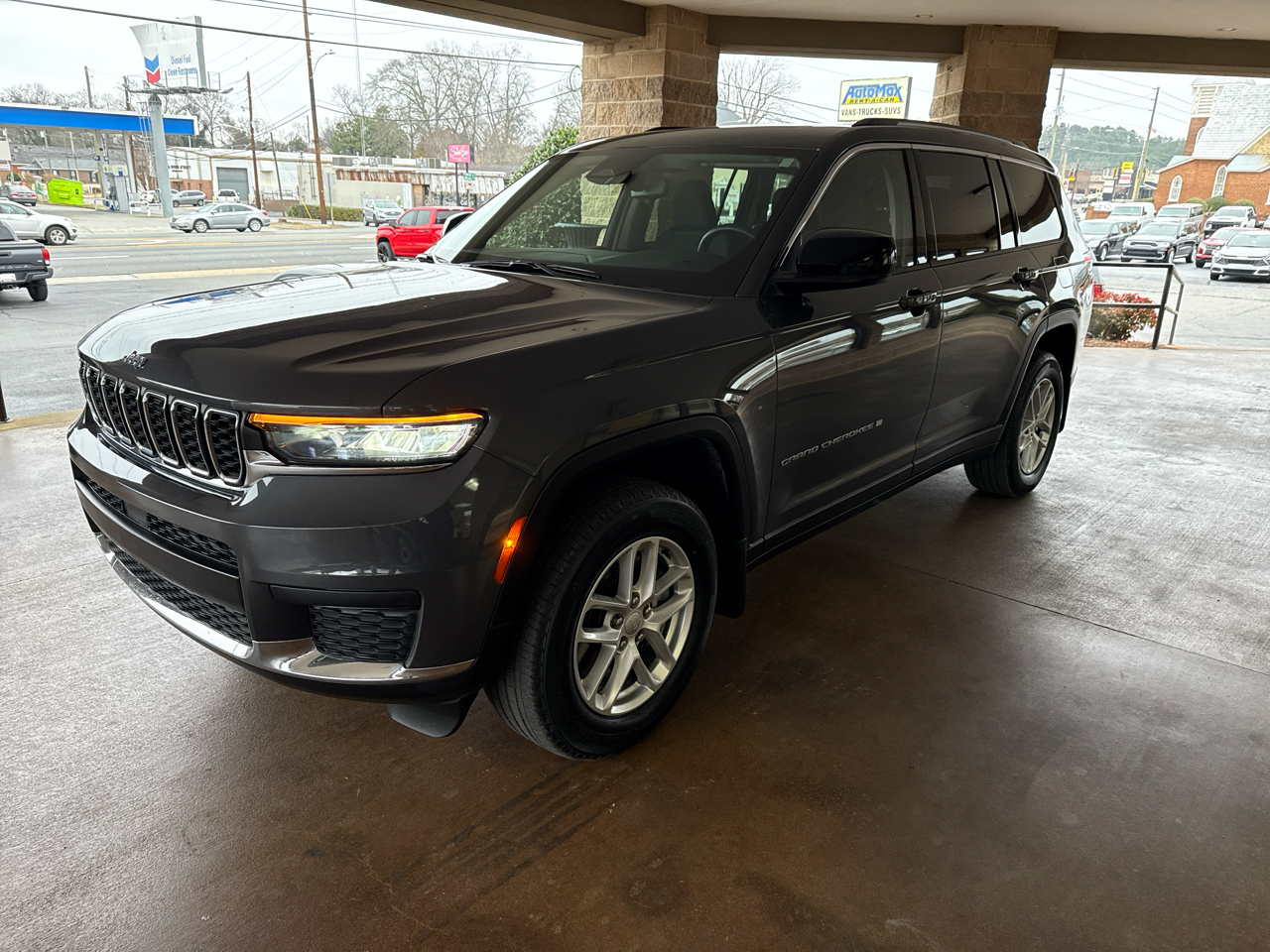 Jeep Grand Cherokee L Laredo 4x2 2022