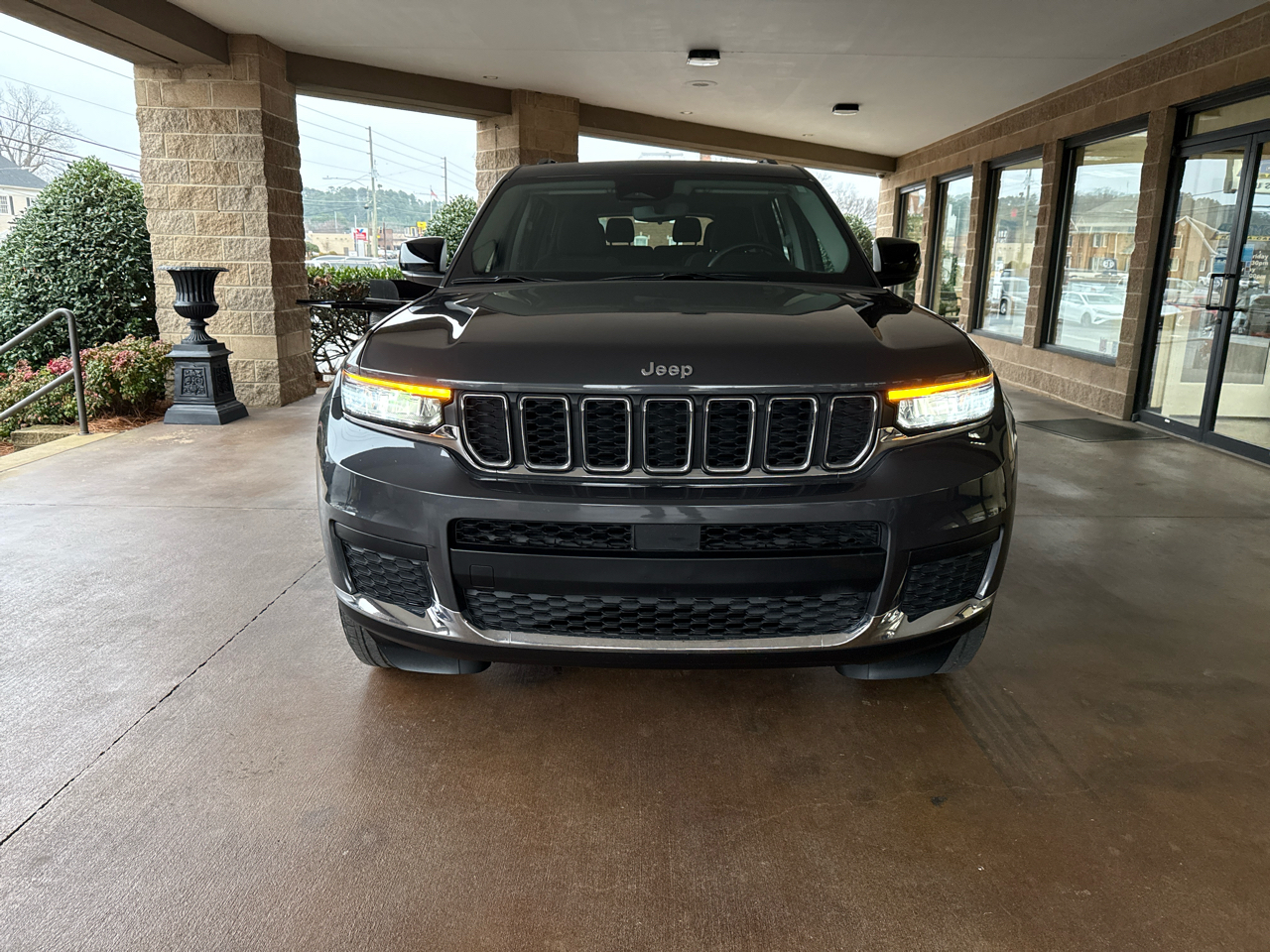 Jeep Grand Cherokee L Laredo 4x2 2022