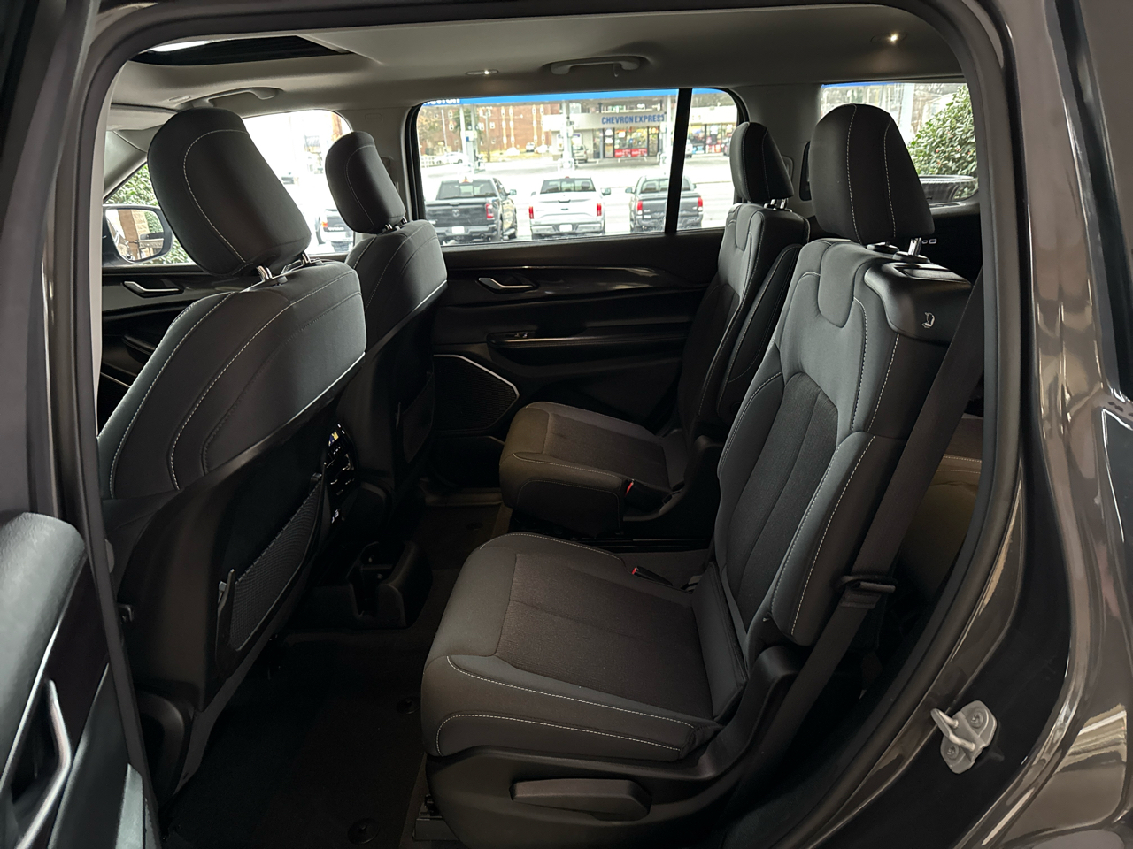 Jeep Grand Cherokee L Laredo 4x2 2022