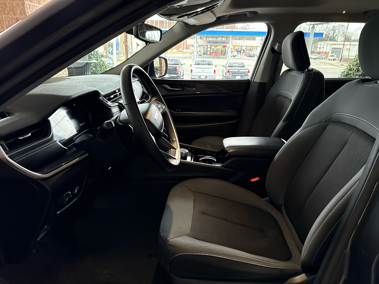 Jeep Grand Cherokee L Laredo 4x2 2022