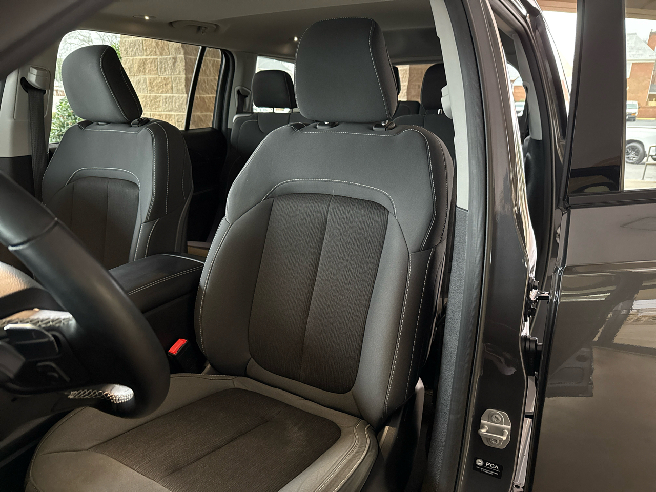 Jeep Grand Cherokee L Laredo 4x2 2022