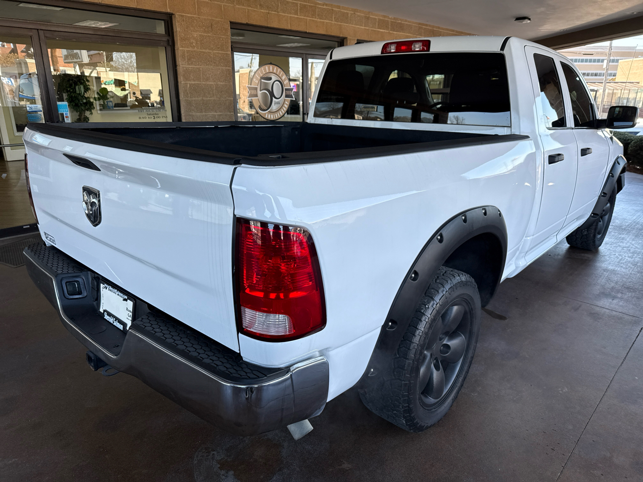 RAM 1500 Classic Tradesman 4x2 Quad Cab 6'4" Box 2021