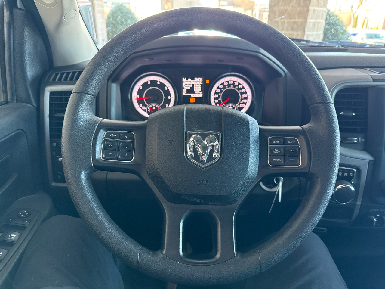 RAM 1500 Classic Tradesman 4x2 Quad Cab 6'4" Box 2021