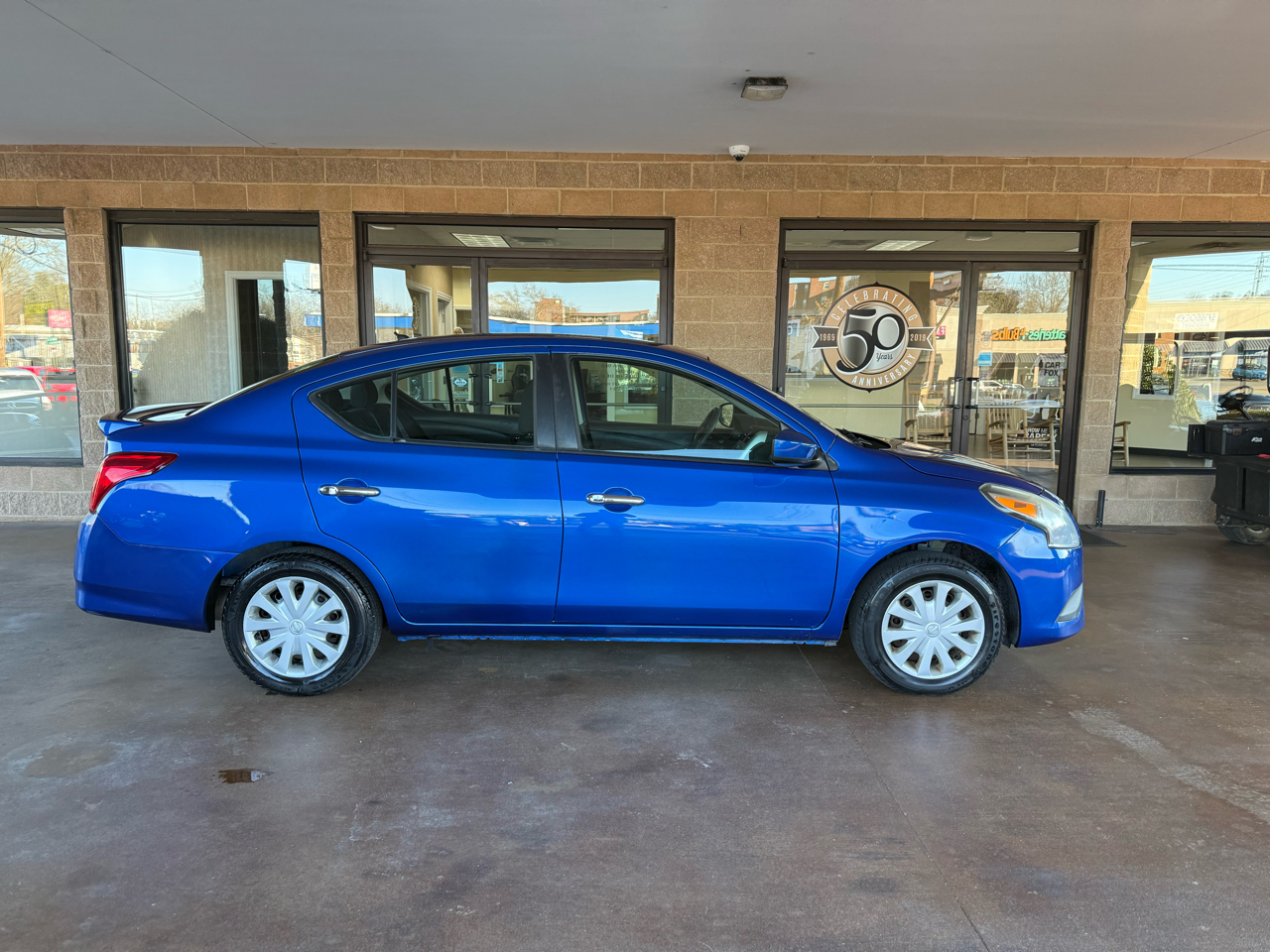 Nissan Versa 4dr Sdn CVT 1.6 S Plus 2016