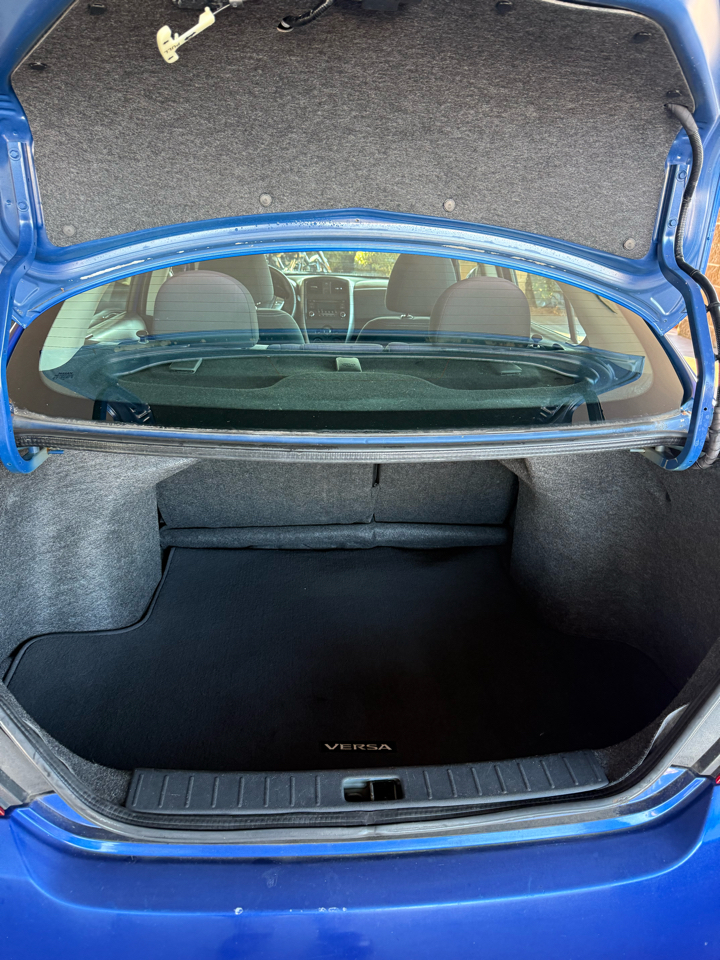 Nissan Versa 4dr Sdn CVT 1.6 S Plus 2016