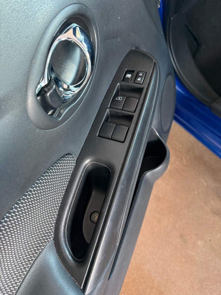 Nissan Versa 4dr Sdn CVT 1.6 S Plus 2016