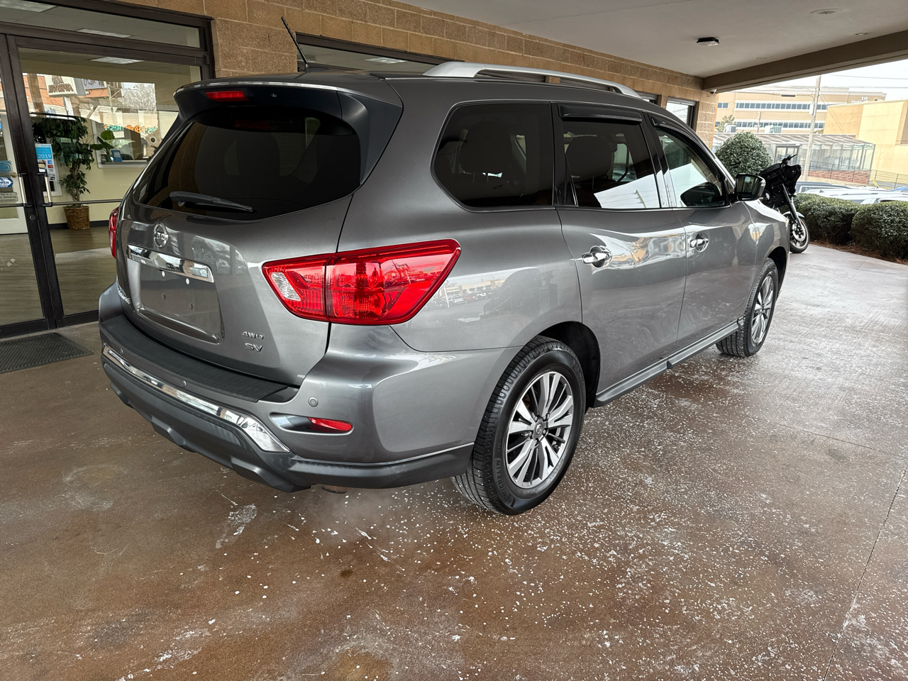 Nissan Pathfinder 4x4 SV 2017