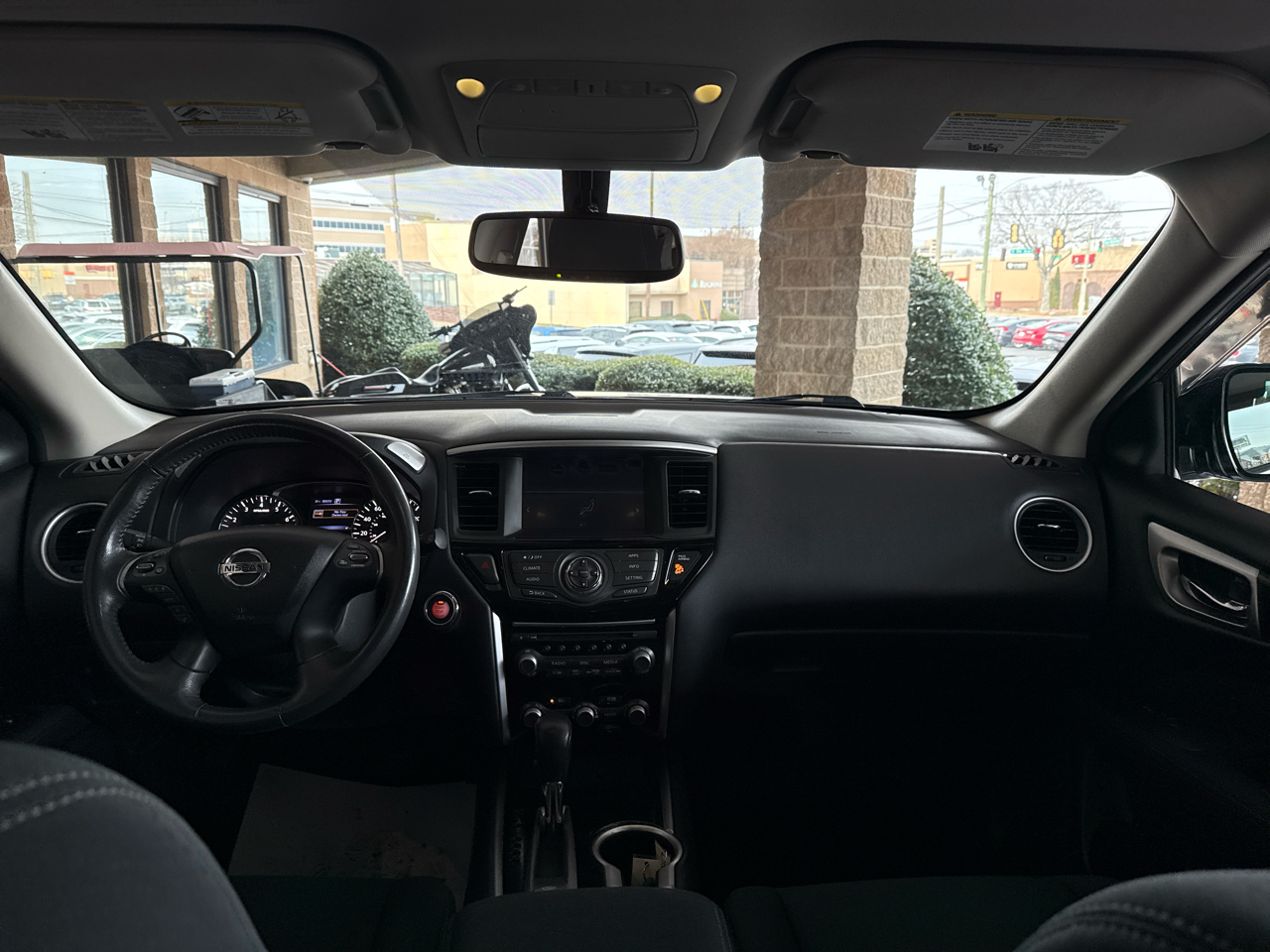 Nissan Pathfinder 4x4 SV 2017