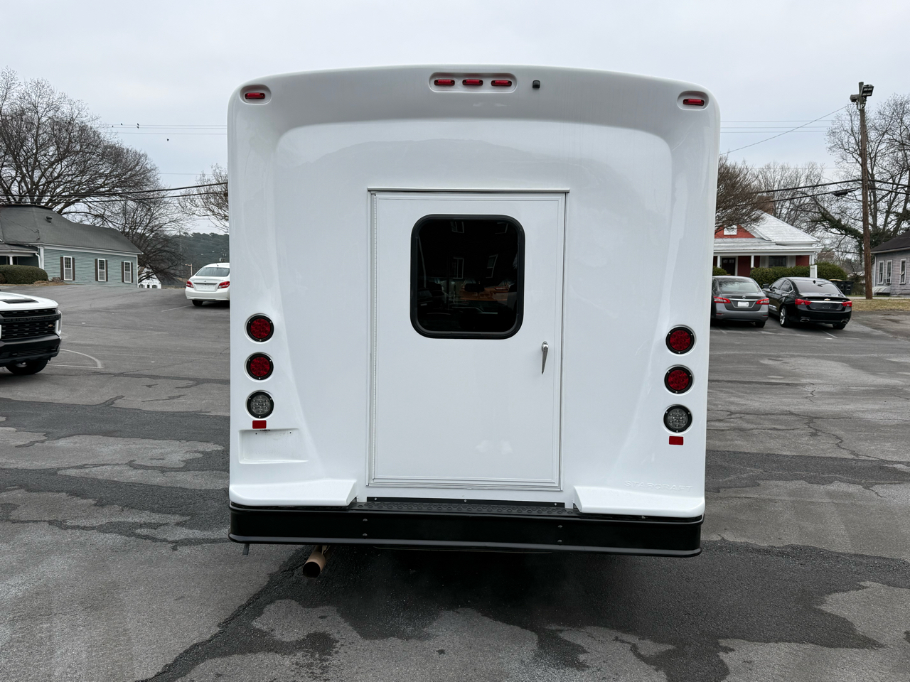 Ford E-Series Cutaway E-350 SRW 138" WB 2022