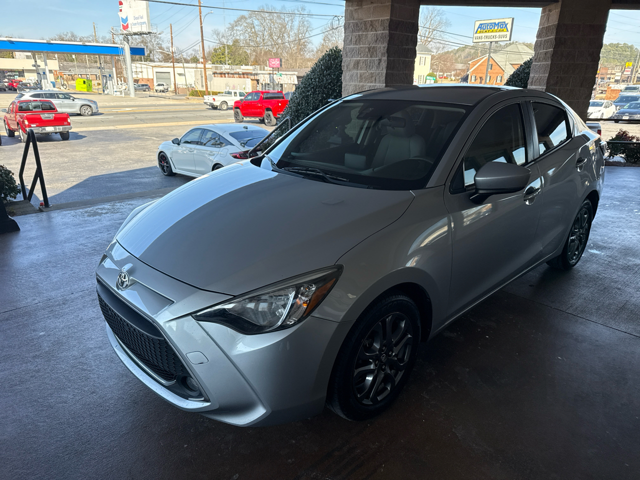 Toyota Yaris Sedan XLE Auto (Natl) 2019