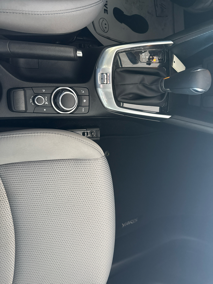 Toyota Yaris Sedan XLE Auto (Natl) 2019