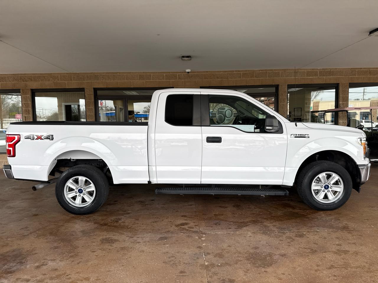 Ford F-150 4WD SuperCab 145" XL 2018