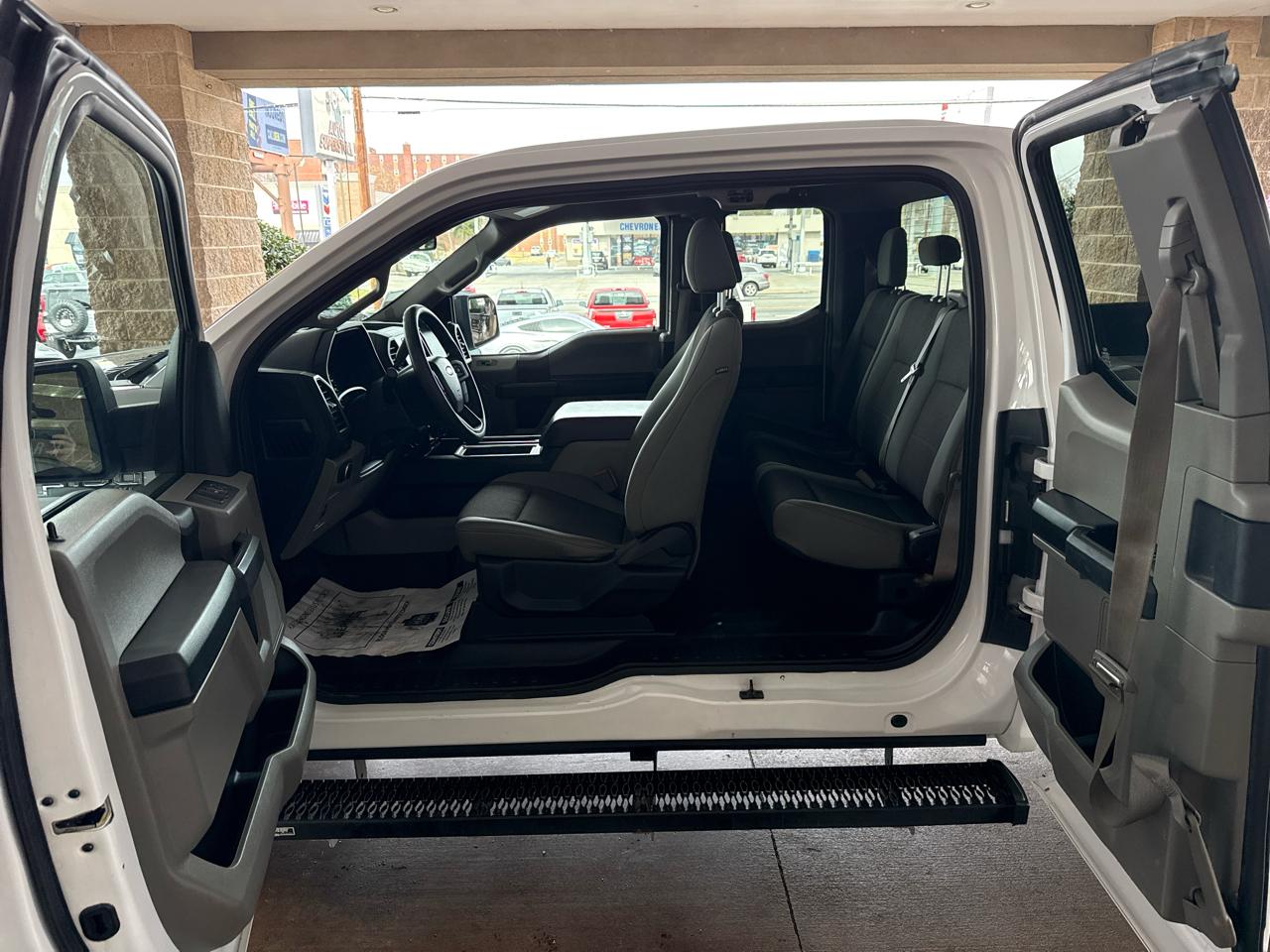 Ford F-150 4WD SuperCab 145" XL 2018