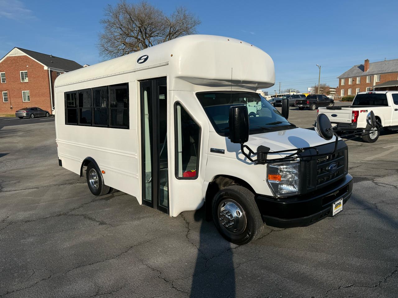 Ford E-Series Cutaway E-350 SRW 138" WB 2018