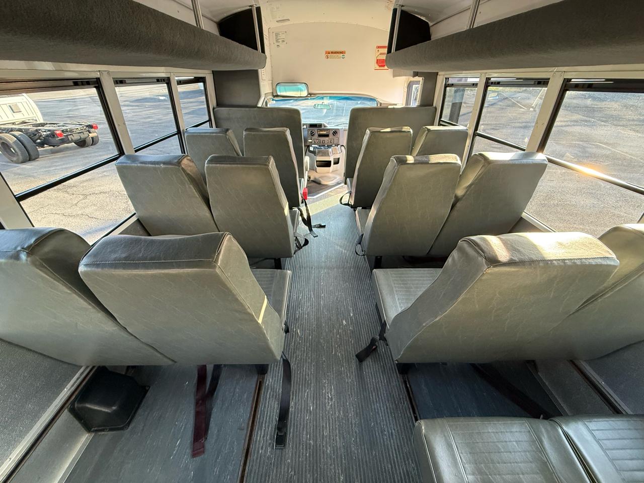 Ford E-Series Cutaway E-350 SRW 138" WB 2018