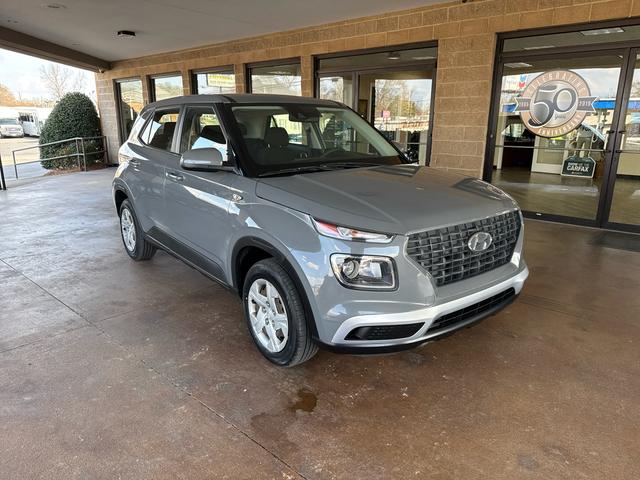 Gray 2020 Hyundai Venue SE FWD SUV / Crossover Front-Wheel Drive Automatic