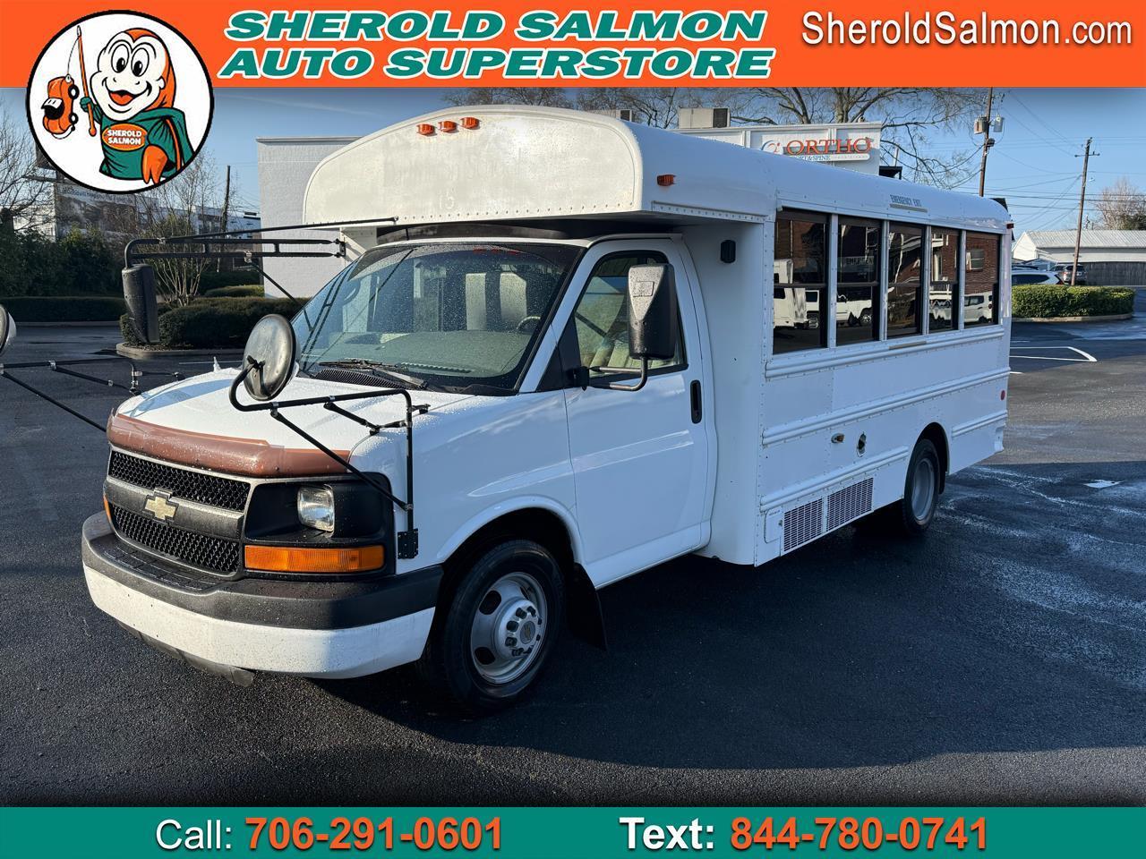 Chevrolet Express Commercial Cutaway RWD 3500 177" WB Work Van 2009