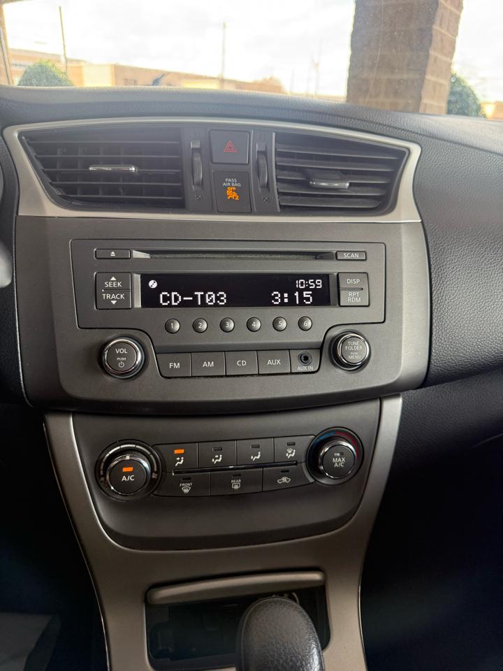 Nissan Sentra 4dr Sdn I4 CVT FE+ SV 2014