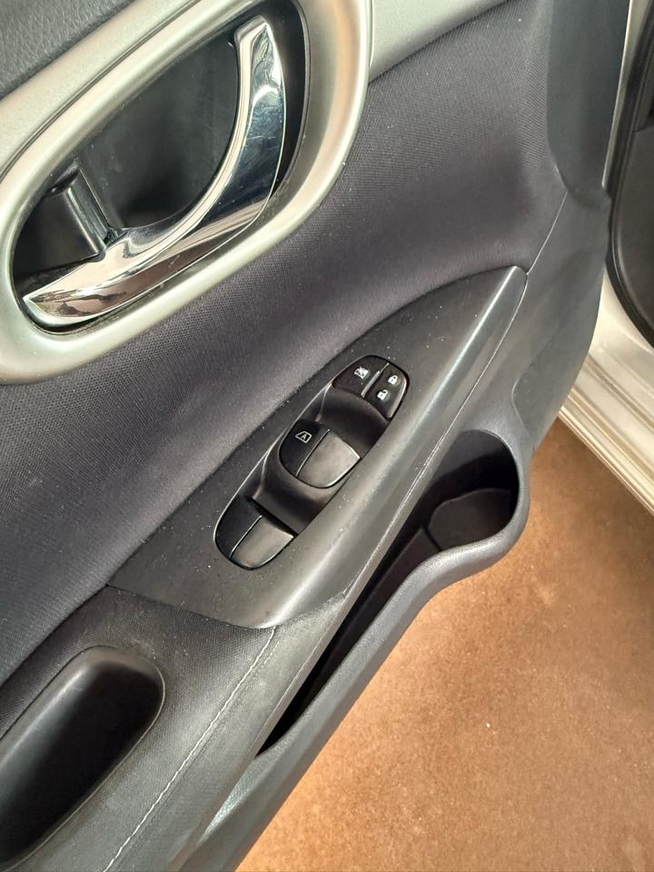 Nissan Sentra 4dr Sdn I4 CVT FE+ SV 2014