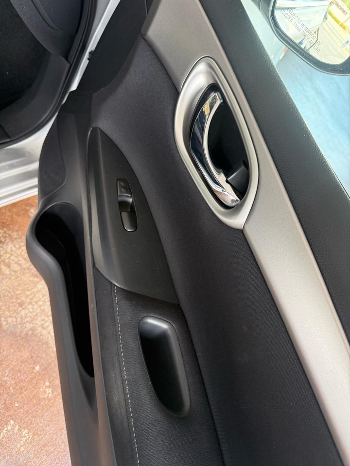 Nissan Sentra 4dr Sdn I4 CVT FE+ SV 2014