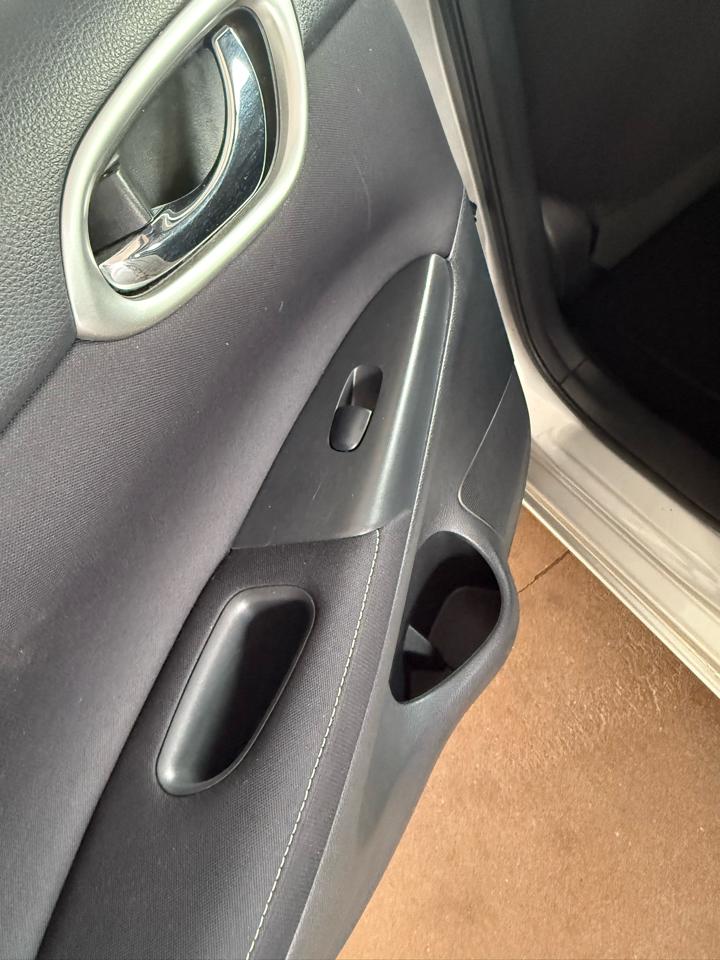 Nissan Sentra 4dr Sdn I4 CVT FE+ SV 2014