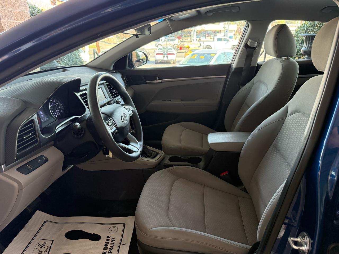 Hyundai Elantra SE IVT 2020