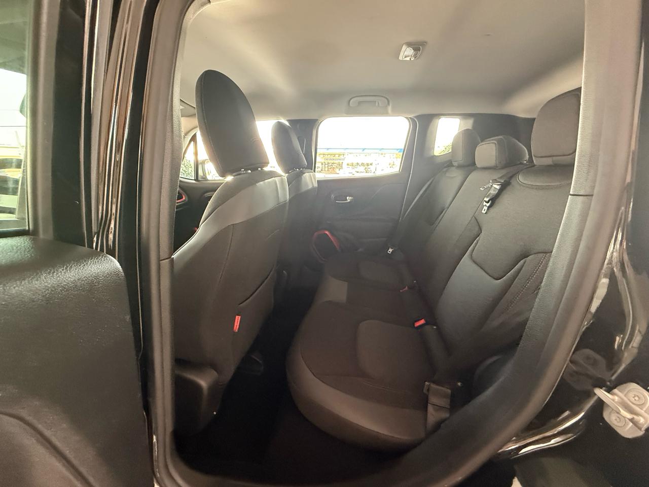 Jeep Renegade 4WD 4dr Trailhawk 2015