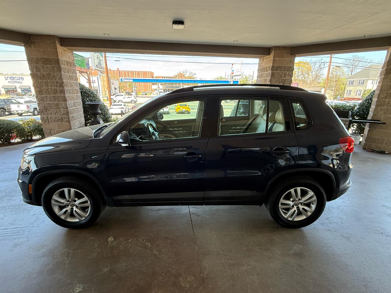 Volkswagen Tiguan 2WD 4dr Auto R-Line 2016