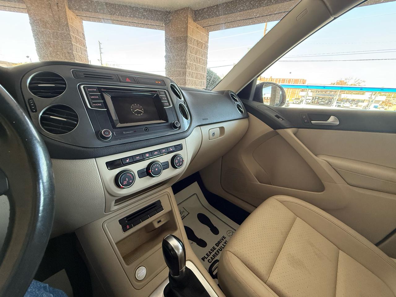 Volkswagen Tiguan 2WD 4dr Auto R-Line 2016