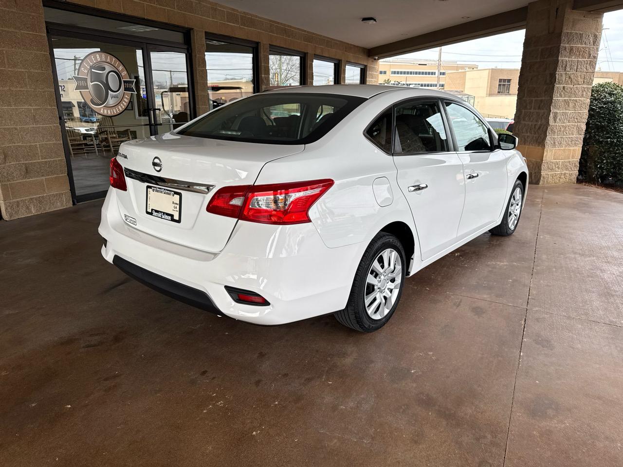 Nissan Sentra S CVT 2019