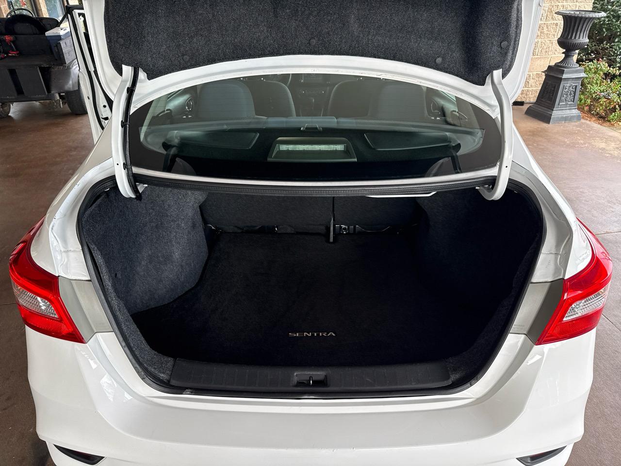 Nissan Sentra S CVT 2019