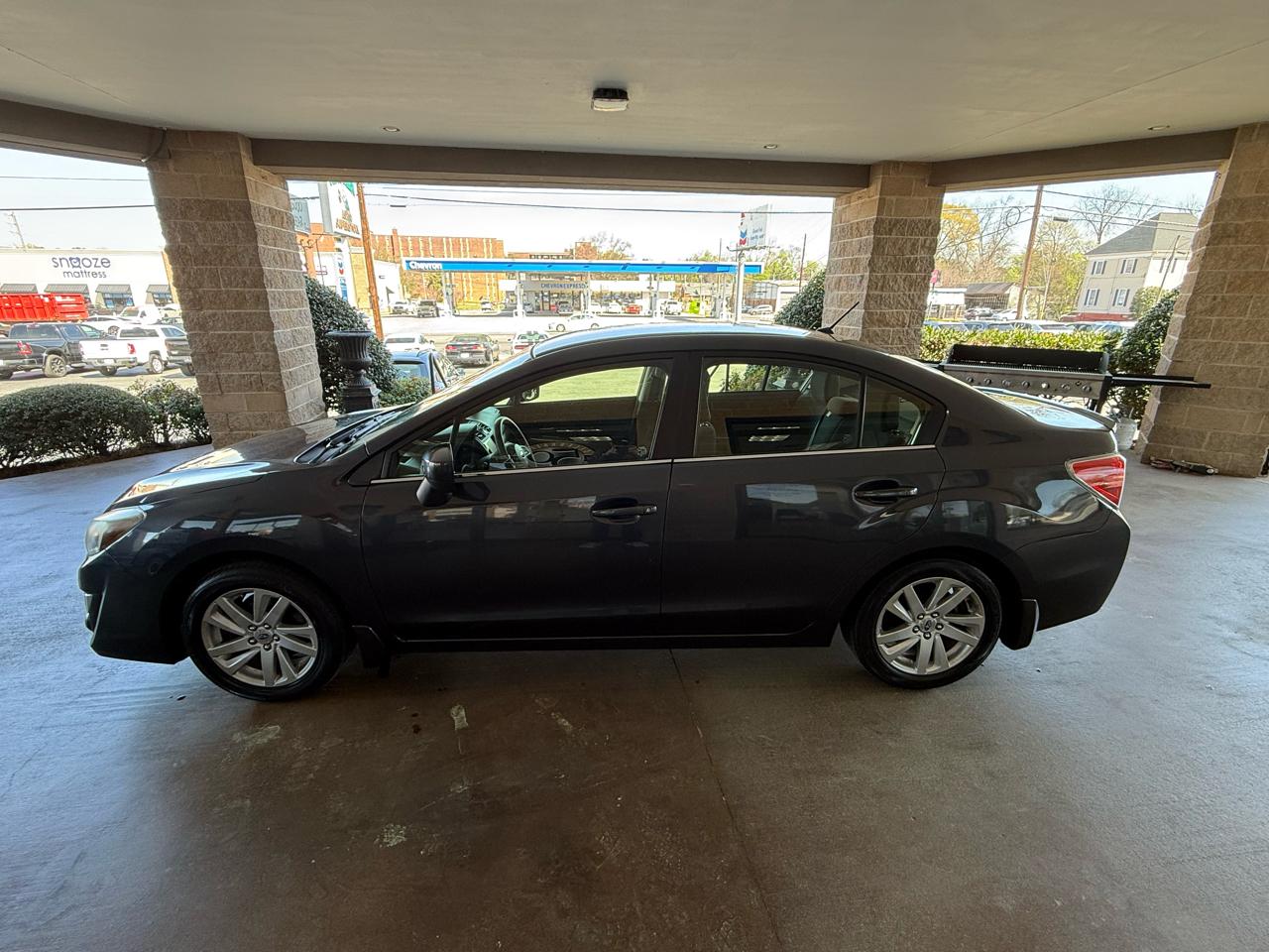 Subaru Impreza Sedan 4dr CVT 2.0i Premium 2016