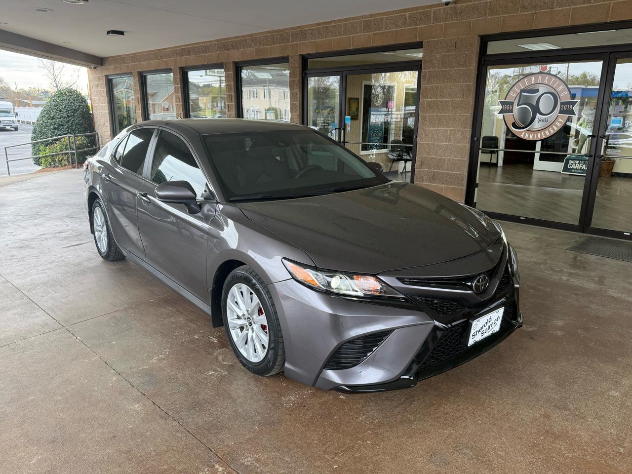 Toyota Camry LE Auto (Natl) 2020