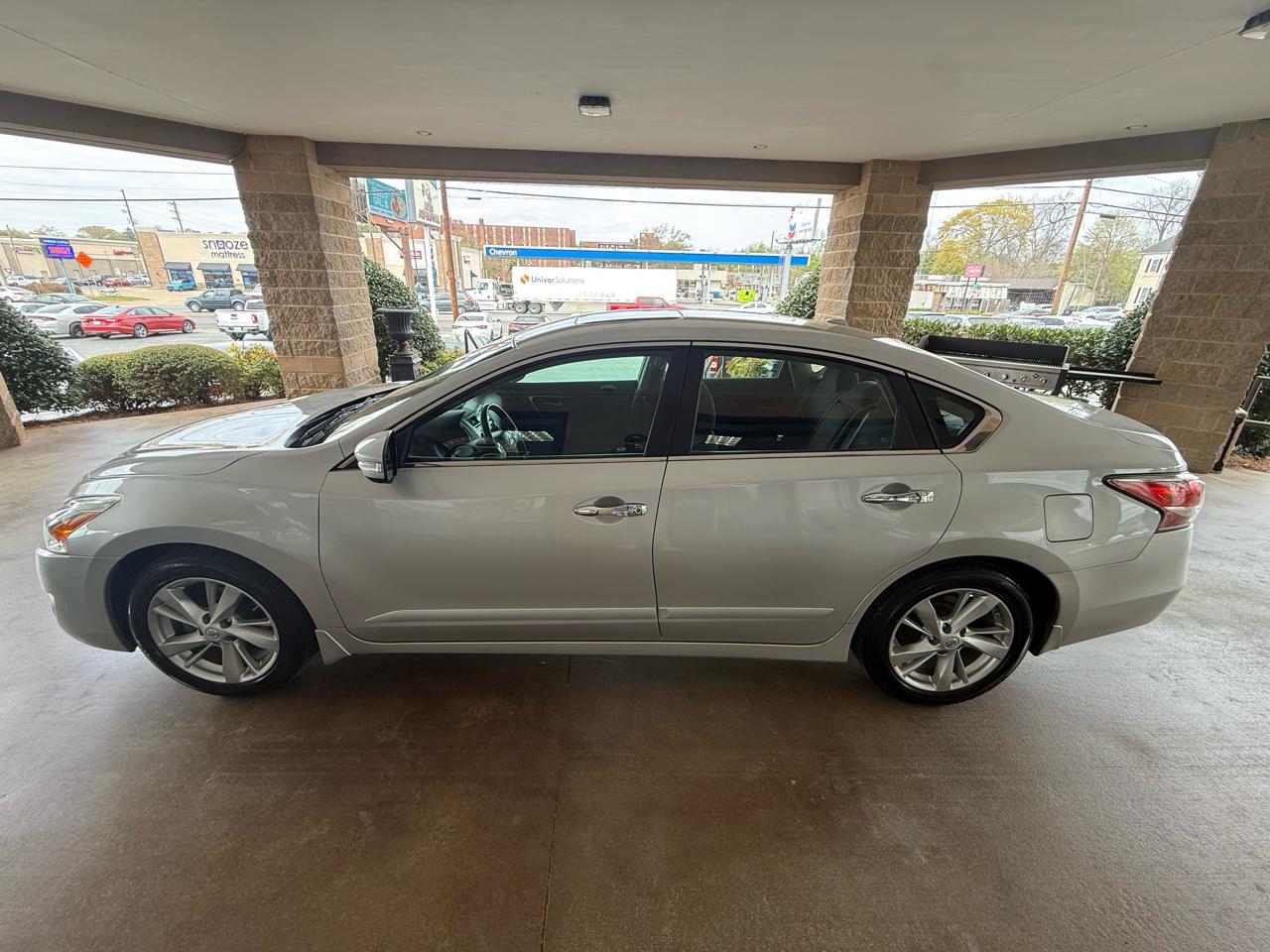 Nissan Altima 4dr Sdn I4 2.5 SV 2014