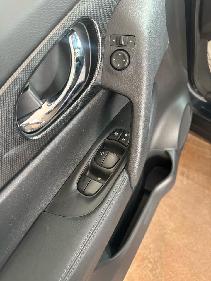 Nissan Rogue FWD 4dr SL 2015