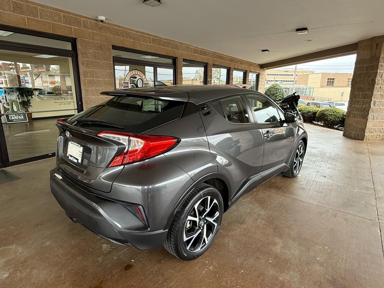 Toyota C-HR XLE FWD (Natl) 2018