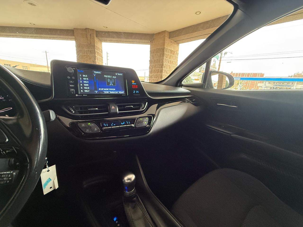 Toyota C-HR XLE FWD (Natl) 2018