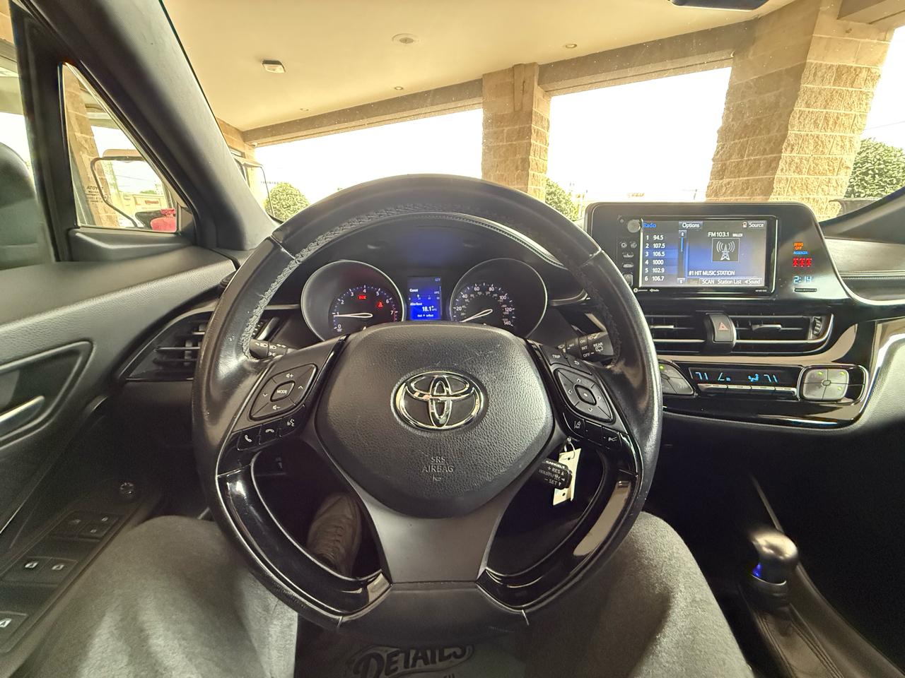 Toyota C-HR XLE FWD (Natl) 2018