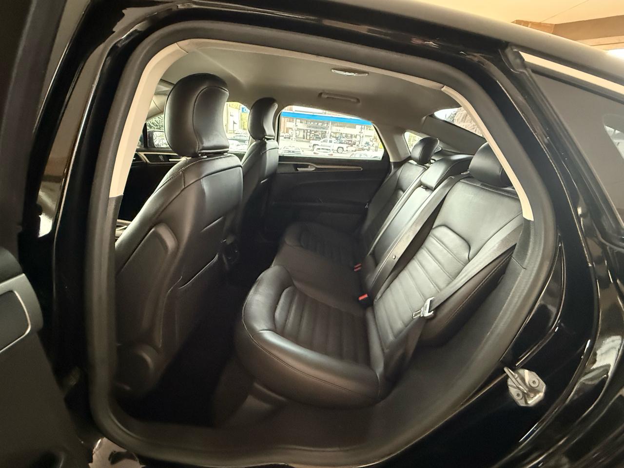 Ford Fusion 4dr Sdn SE FWD 2016