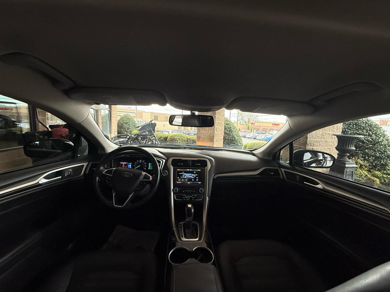 Ford Fusion 4dr Sdn SE FWD 2016